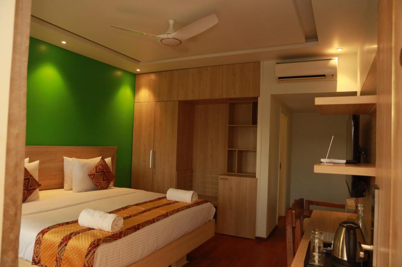 Gracias Cafe & Resort Morjim Ngoại thất bức ảnh