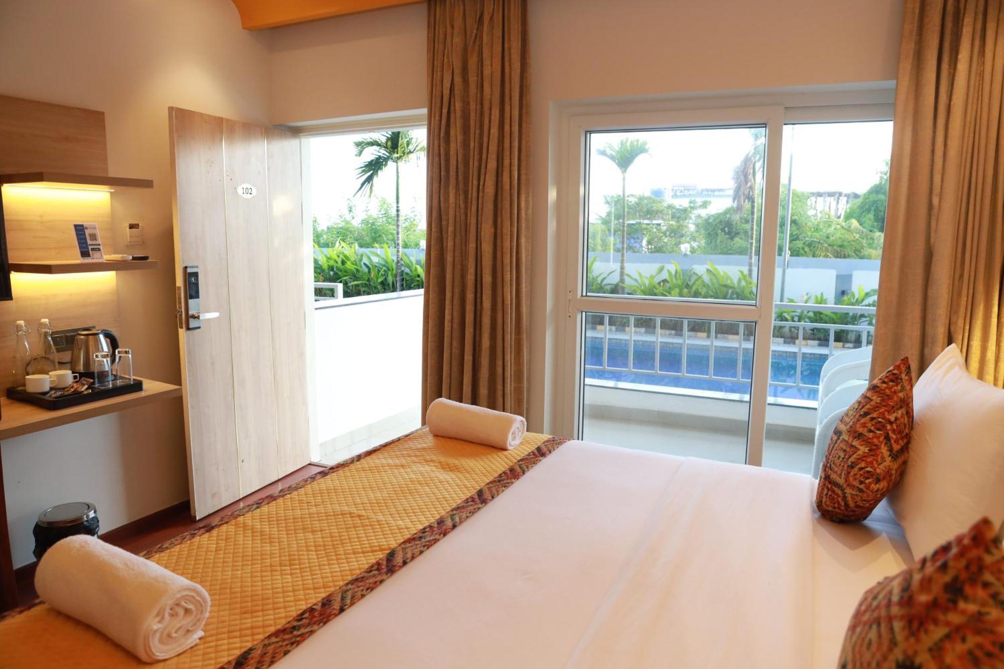 Gracias Cafe & Resort Morjim Ngoại thất bức ảnh