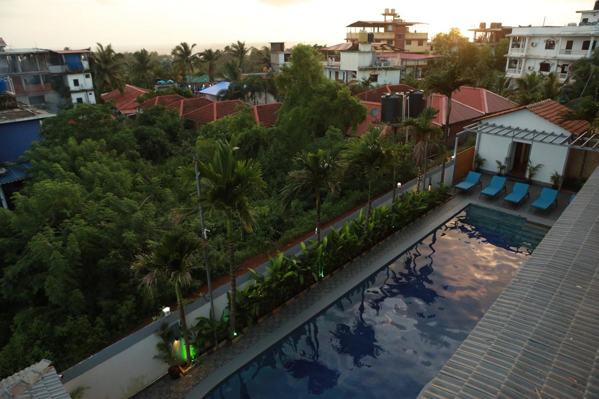 Gracias Cafe & Resort Morjim Ngoại thất bức ảnh